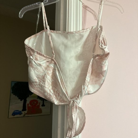 Pink and White Surf Bandana-Style Graphic Top Size Small 🩷🤍 - Picture 2 of 3